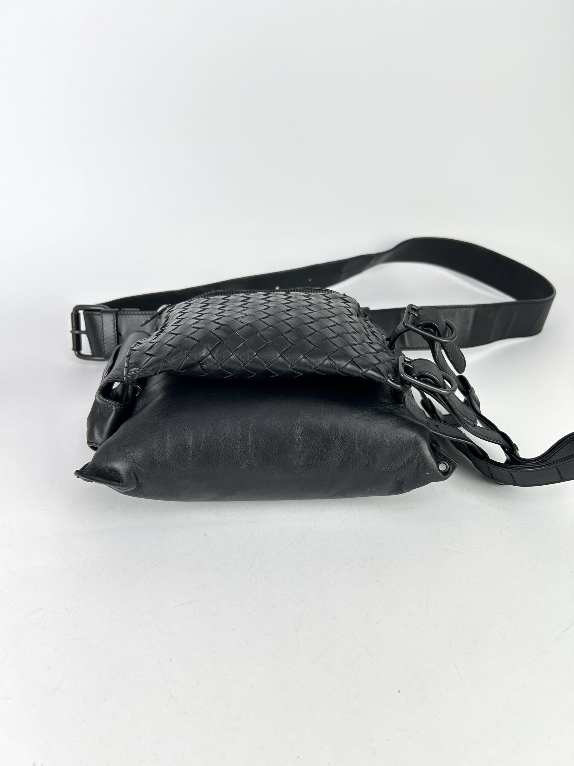 Bottega Veneta Intrecciato waist bag body - Image 4