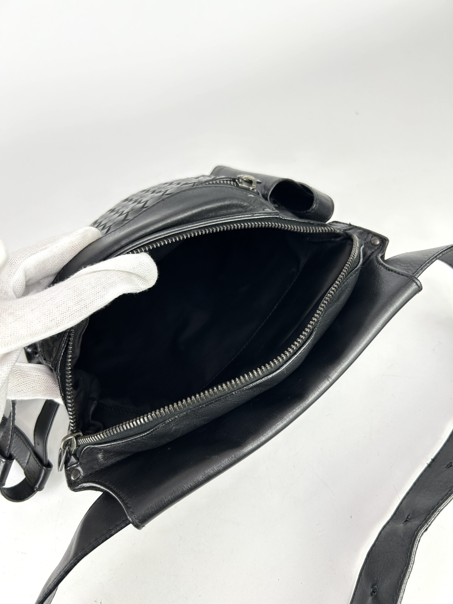 Bottega Veneta Intrecciato waist bag body - Image 6