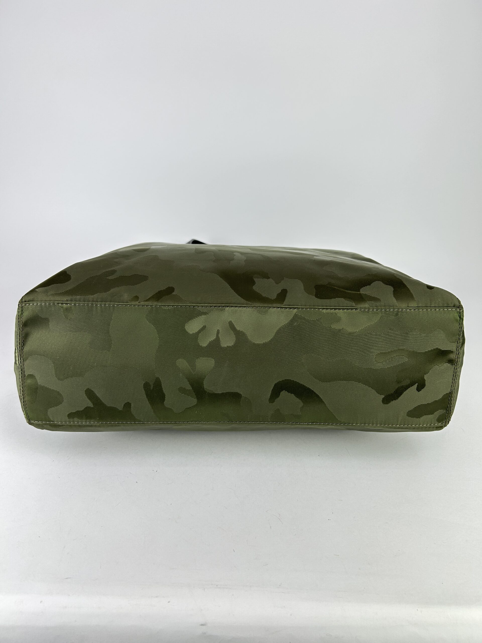 Michael Kors Camouflage Tote bag - Image 4