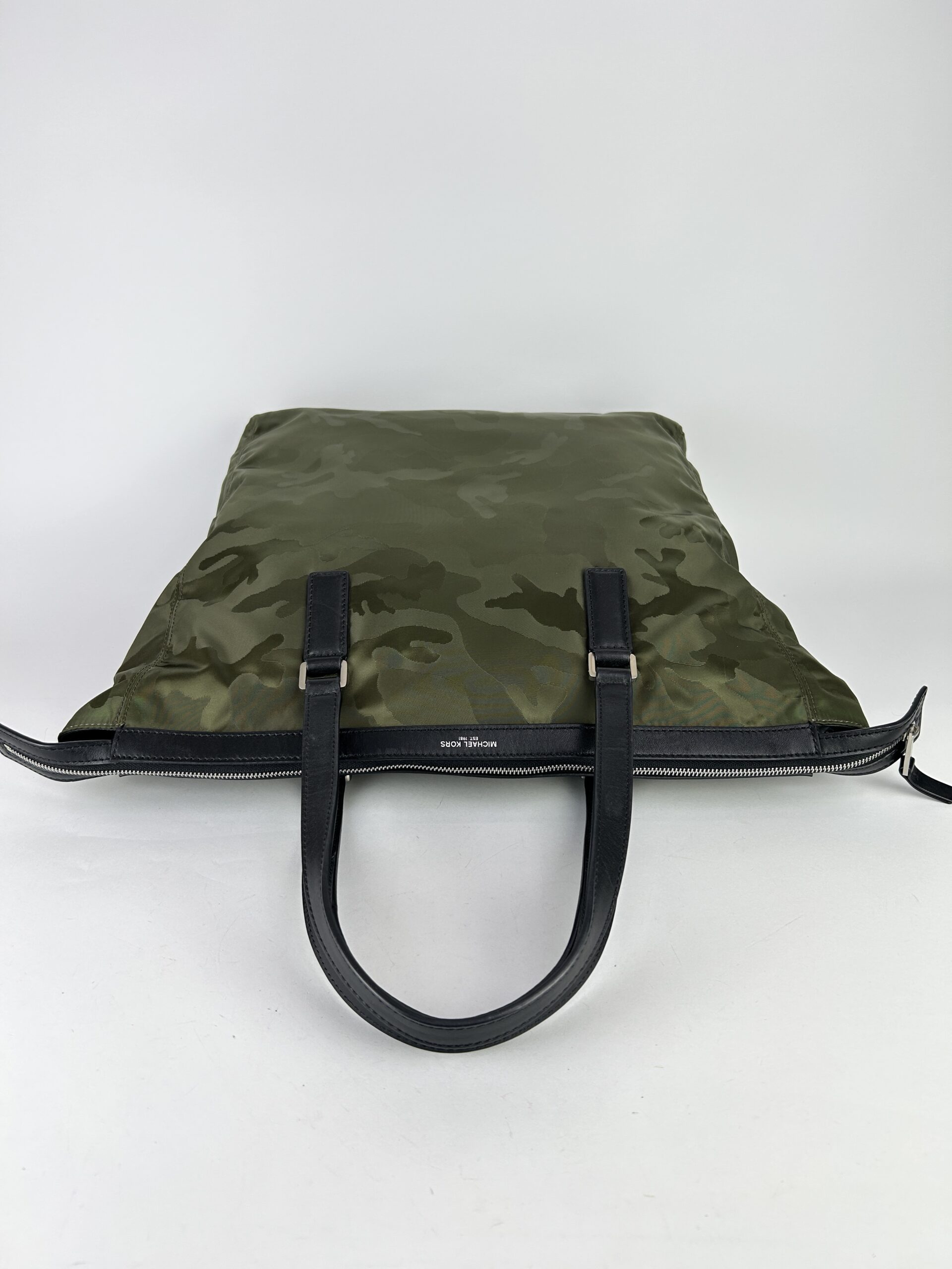 Michael Kors Camouflage Tote bag - Image 5